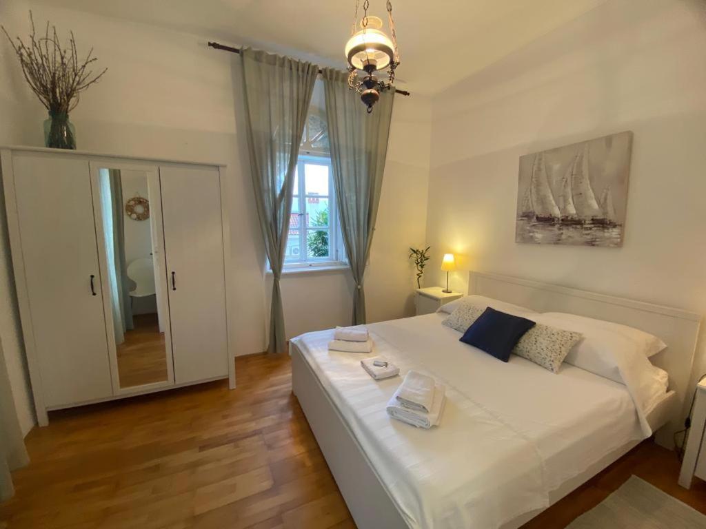 Apartments Rafaela 科尔丘拉 外观 照片